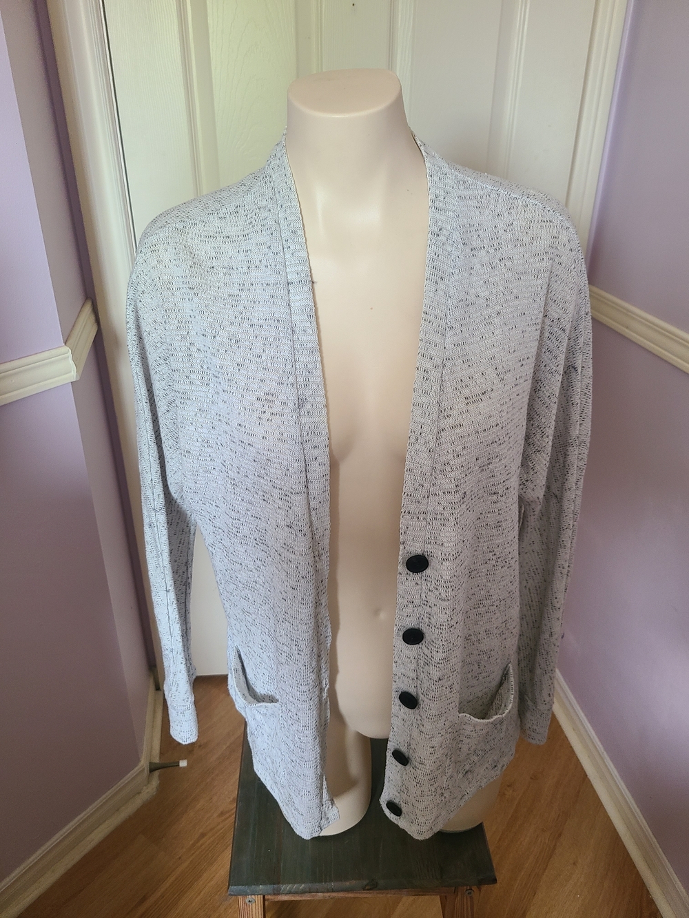 American Eagle Outfitters Cream and Black Speckled Knit Cardigan
